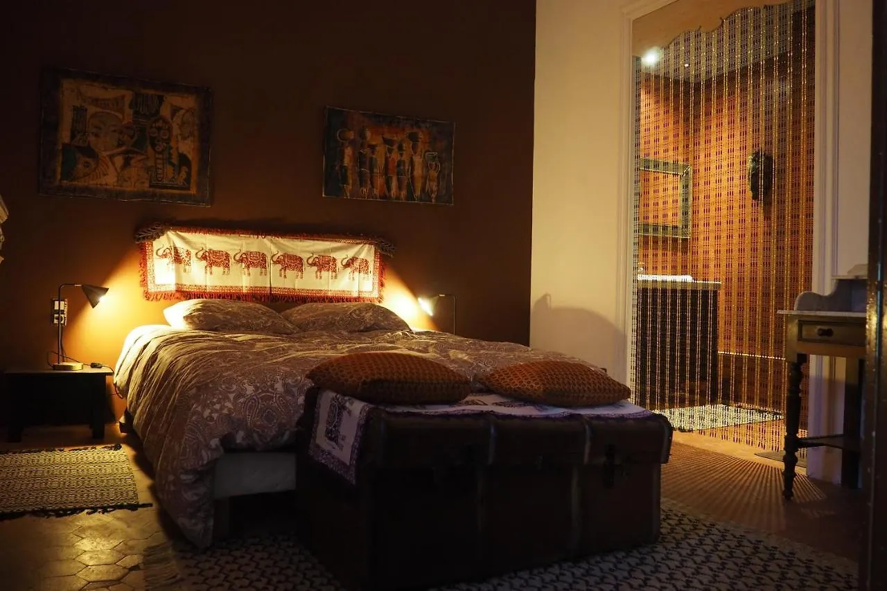 Chambres D'Hotes Le Relais Des Marmottes En Luberon Lagnes Bed & Breakfast