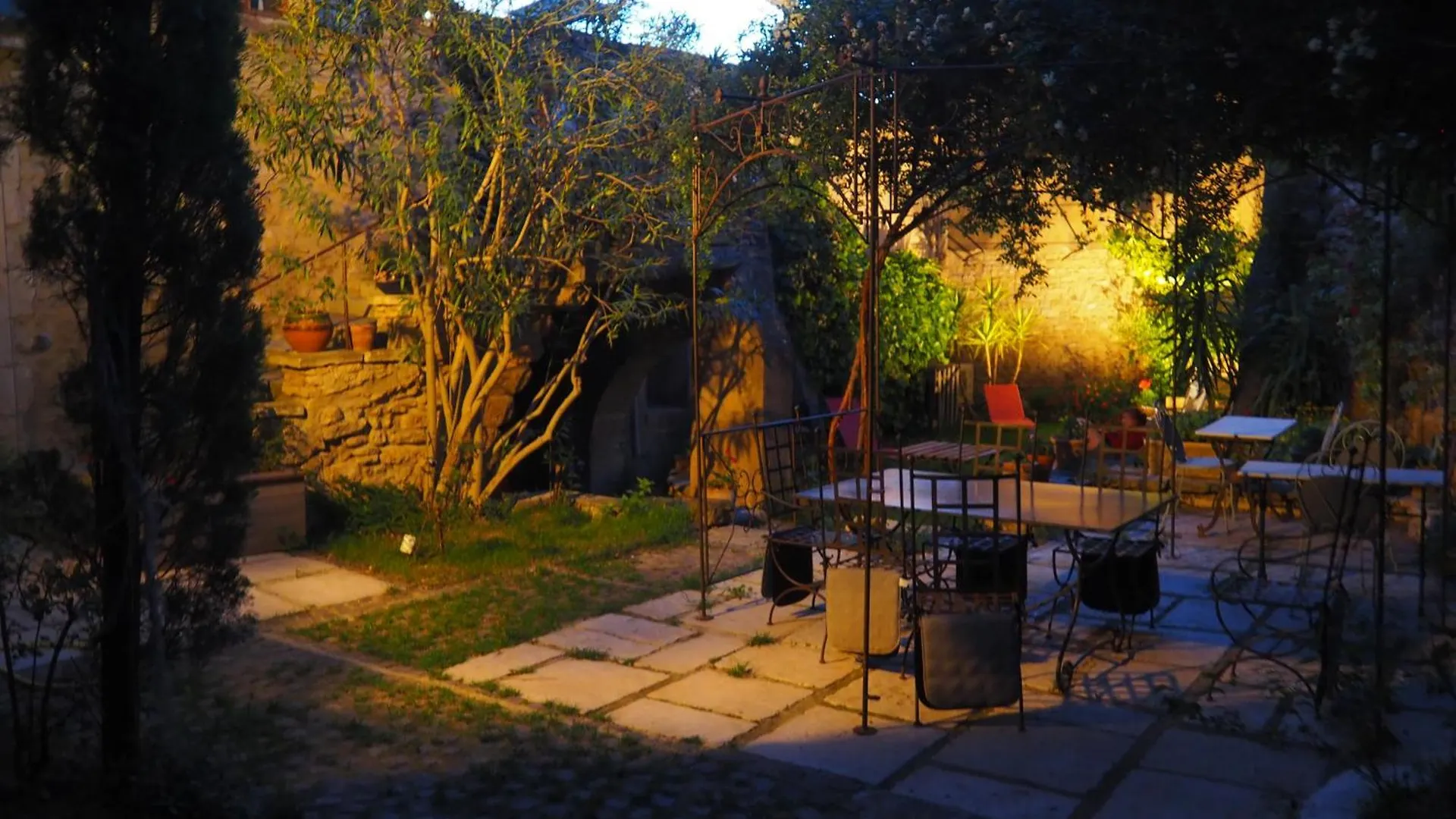 Chambres D'Hotes Le Relais Des Marmottes En Luberon Lagnes