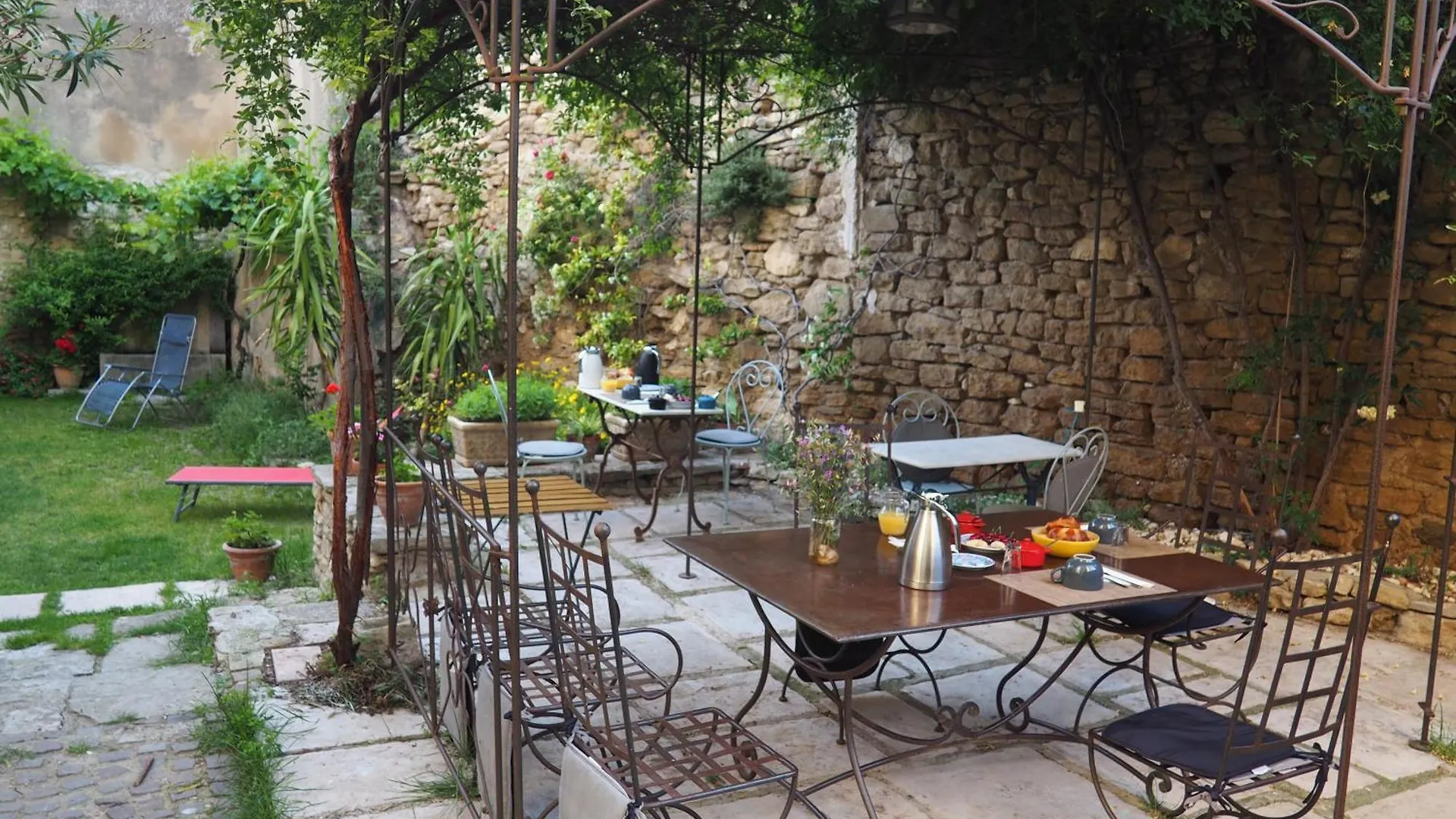 Bed & Breakfast Chambres D'Hotes Le Relais Des Marmottes En Luberon Lagnes